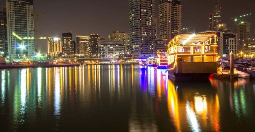 Best Dhow Cruise Dinner In Dubai Marina